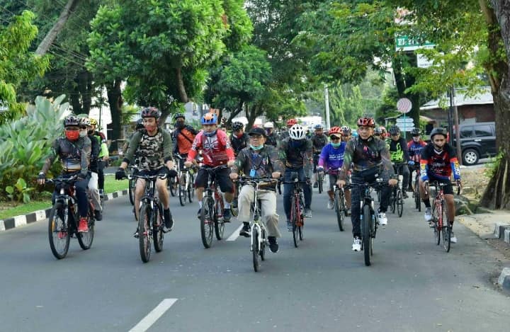 Peringati Hari Bhayangkara Ke-74, Fachrori Lepas Gowes Sinergitas 