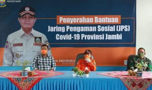 Sangat Terdampak Covid-19, Fachrori Salurkan JPS di Tanjabtim