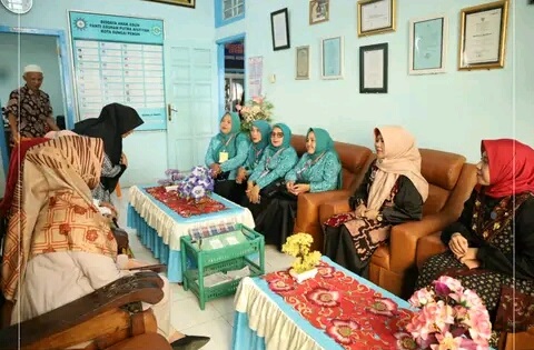 Ketua TP PKK Kota Sungai Penuh Gelar Anjangsana Ke Panti Asuhan