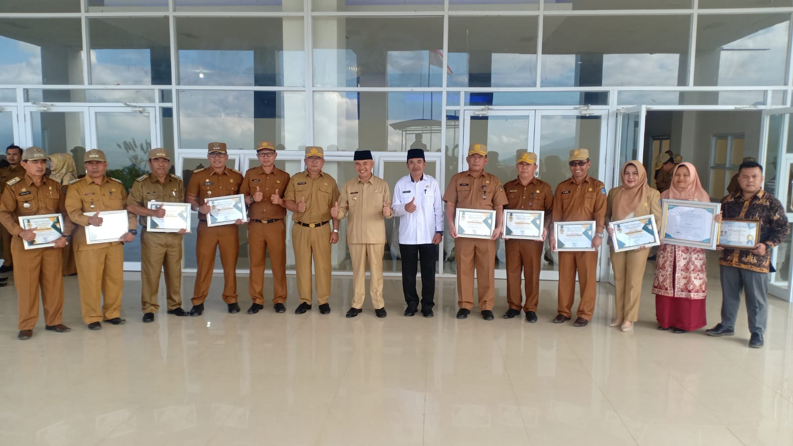 Peringati Hari Lingkungan Hidup Sedunia Tahun 2023, Bupati Kerinci Adirozal Pimpin Apel 