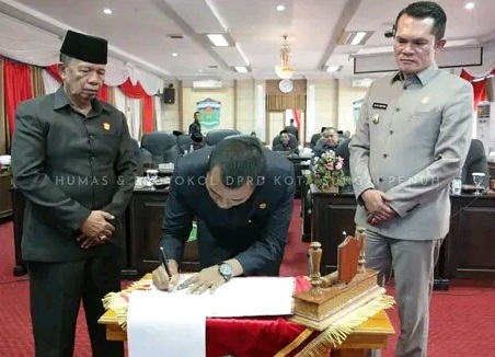 DPRD Sungai Penuh Adakan Paripurna Pandangan Akhir Faksi Tentang Ranperda