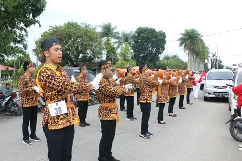 RSUD MHT Tampil Beda Saat Pawai Barisan Indah, Tema WHO Jadi Andalan