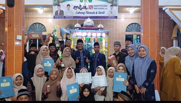 Dibawah Kepemimpinan Jon Afrizal, Desa Koto Baru Tanah Kampung Juara Umum MTQ ke 14 