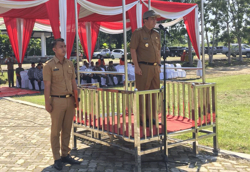 Wakil Bupati Muaro Jambi, Bambang Bayu Suseno (BBS), saat menjadi Inspektur Upacara (Irup) pada apel siga kebakaran hutan dan lahan (Karhutla).