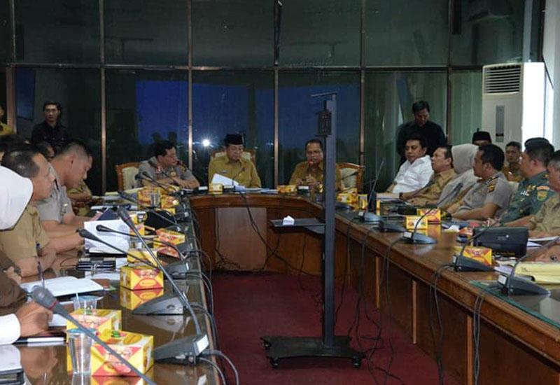 Rapat Terkait Angkutan Batubara di Provinsi Jambi, bertempat di Ruang Utama Kantor Gubernur Jambi, Senin (13/08/2018).