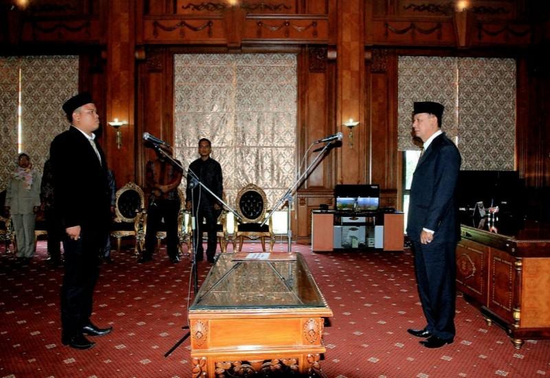 Pelantik Pergantian Antar Waktu (PAW) Komisi Penyiaran Indonesia Daerah (KPID) Provinsi Jambi Masa Bhakti 2017-2020.