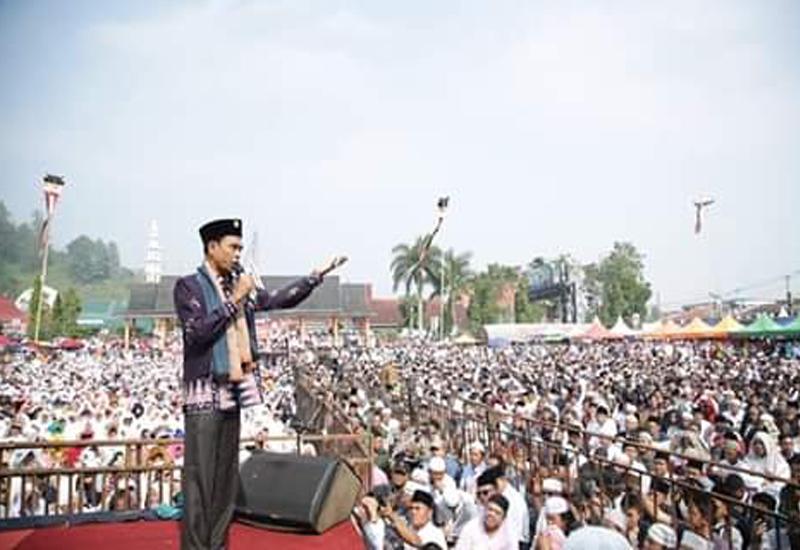 UAS: Gema Takbir Di Lapangan Merdeka