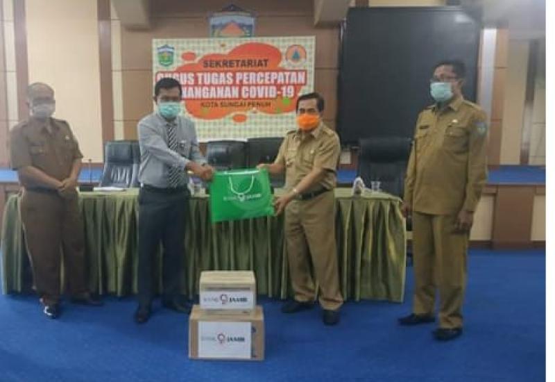 Walikota AJB Terima Bantuan APD dari Bank Jambi