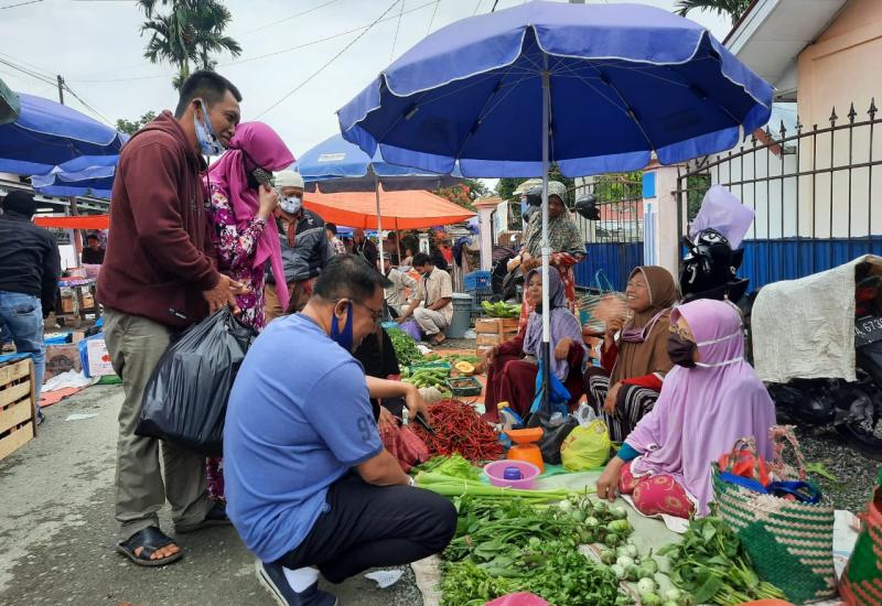 Yos Adrino Serap Aspirasi Pedagang Pasar Ulu Air