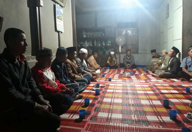 Munajab dan  Yasinan, Tim dan Simpatisan Desa Baru Debai Doakan Fikar-Yos Menang dan Pilkada Damai