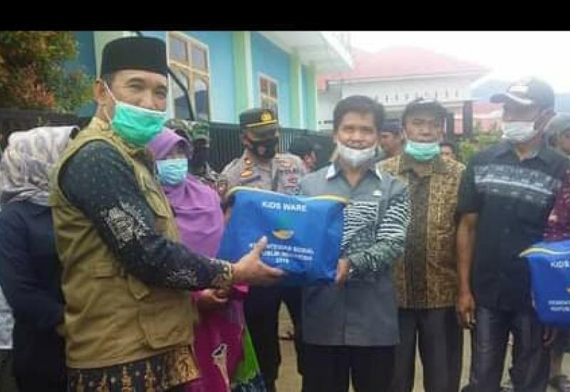 Pemkab Kerinci Beri Bantuan Kepada Korban Banjir di Kecamatan Danau Kerinci