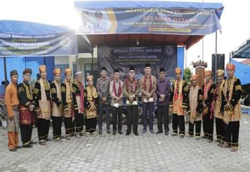 Kenduri Sko merupakan kegiatan Ritual Adat terbesar yang dilakukan di   Kota Sungai Penuh dan Kerinci pada umumnya, kegiatan ritual adat ini sudah menjadi   tradisi turun-temurun yang harus dilestarikan, sesuai dengan pepatah adat yang   mengatakan “adat bersendi syarak, syarak bersendi kitabullah, adat yang tidak lapuk   karena hujan, tidak lekang karena panas”.