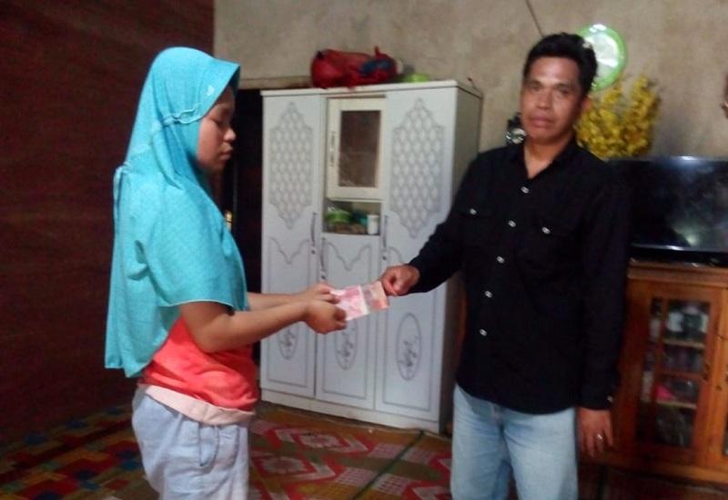 Dugaan pemotongan Bantuan Langsung Tunai Dana Desa (BLT DD) yang dilakukan oleh Pemerintahan Desa Bungo Tanjung Kecamatan Tanah Cogok Kabupaten Kerinci Jambi, tidak benar adanya,   hal tersebut telah diklarifikasi oleh Kepala Desa (Kades) Bunga Tanjung saat ditemui awak media di kediamannya, Sabtu (22/10).