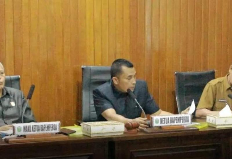 Bapemperda DPRD Sungai Penuh Adakan Rapat Tentang 2 Perda Inisiatif