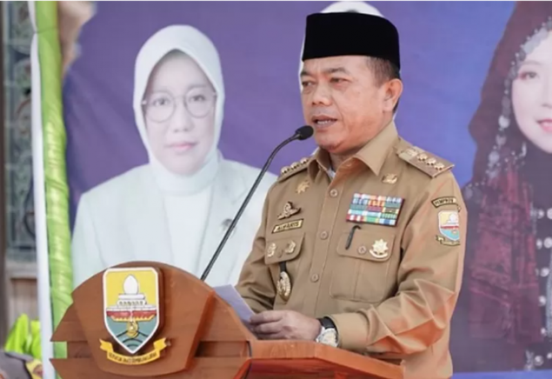 Buka Bazar Ramadhan 1444 H,  Gubenur Al Haris Berikan Apresiasi
