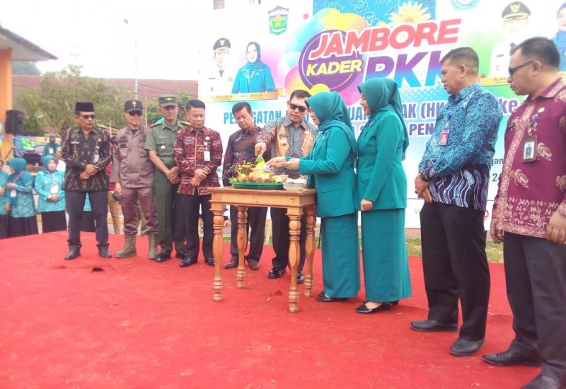 Wako Dan Ketua TP PKK Buka Semarak Jambore PKK Kota Sungai Penuh Tahun 2023