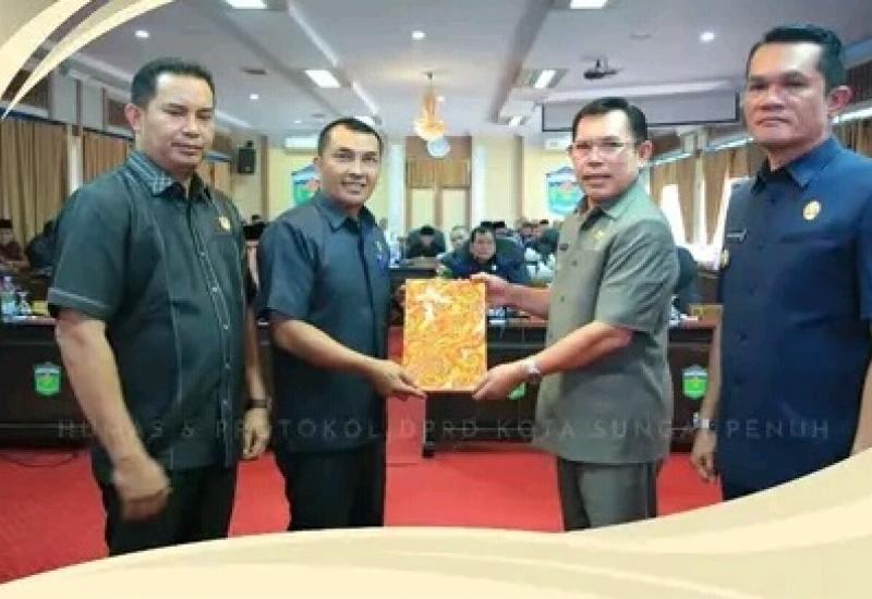 DPRD Kota Sungai Penuh Gelar Paripurna Penyampaian Pengantar Walikota Terhadap Tiga Ranperda