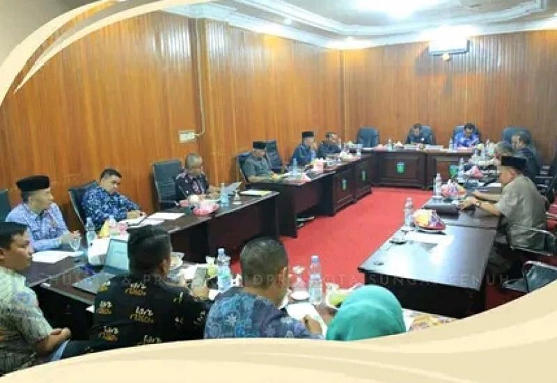 Bamus DPRD Sungai Penuh Rapat Penjadwalan Kegiatan DPRD Masa Sidang Ke I