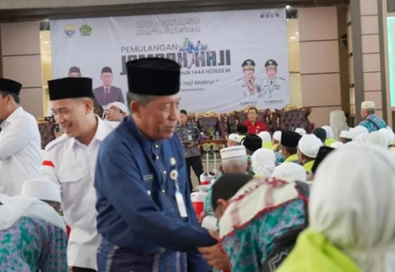 Sambut Kepulangan Jamaah Haji, Ini Pesan Wagub Sani