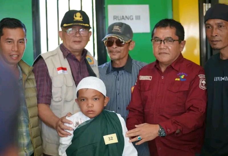 Bersama Kerukunan Keluarga Minang Kerinci, Pemkab Adakan Sunat Massal Gratis Bersama Kerukunan Keluarga Minang Kerinci, Pemkab Adakan Sunat Massal Gratis