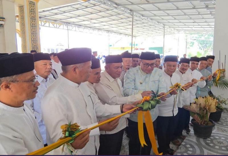 Tingkatkan Kenyamanan Ibadah, Wako Alfin Resmikan Fasilitas Wudhu Baru di Masjid Raya