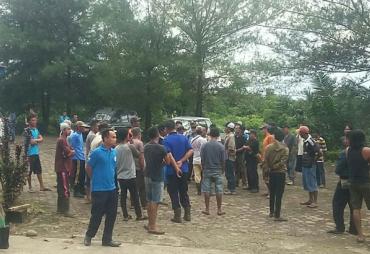 Aksi Pengurus FSPTI-KSPSI PT.KKK dengan mendatangi Kantor PT. KKK, Selasa (29/08/2017)