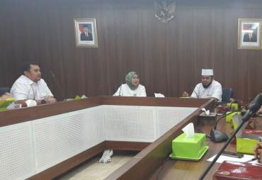 Walikota Bengkulu Helmi Hasan saat menemui berbagai pihak di Jakarta terkait masalah terhambatanya Proyek Peningkatan Kualitas Kawasan Permukiman Sumber Jaya