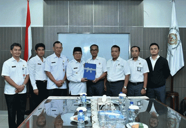 Pemerintah Provinsi Jambi saat menerima Laporan Hasil Pemeriksaan BPK Perwakilan Jambi terhadap Laporan Keuangan Pemerintah Provinsi Jambi Tahun Anggaran 2017.