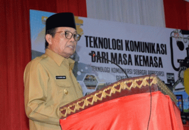 Plt Gubernur Jambi, Fachrori Umar saat memberikan sambutan pada pembukaan Pameran Teknologi Komunikasi dari Masa ke Masa, bertempat di Museum Siginjei Jambi, Kota Jambi, Selasa (24/07/2018).