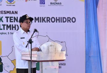 Plt Gubernur Jambi Fachrori Umar