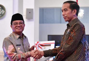 Fachrori Umar bersama Presiden Joko Widodo (Jokowi)