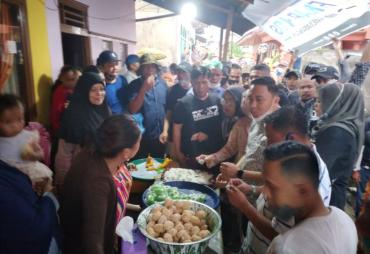 Fikar - Yos Disambut Antusias Masyarakat Lawang Agung Pondok Tinggi