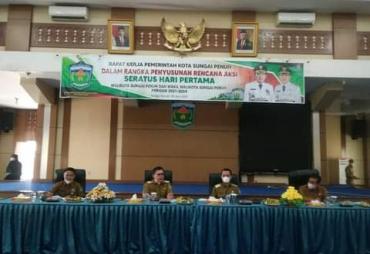 program 100 hari kerja