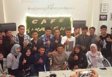 Ketua Komisi IV Fadli Sudria Kumpul Bersama Pemuda Milenial Kayu Aro