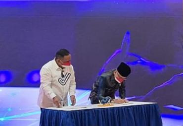 Bupati Kerinci Adirozal melaksanakan kegiatan kunjungan kerja (Kunker) ke Kantor Badan Pelindungan Pekerja Migran Indonesia (BP2MI) dalam rangka penandatanganan Nota Kesepakatan dan Perjanjian Kerja di Aula K.H. Abdurrahman Wahid, BP2MI, Jakarta Selatan, Kamis (16/06).