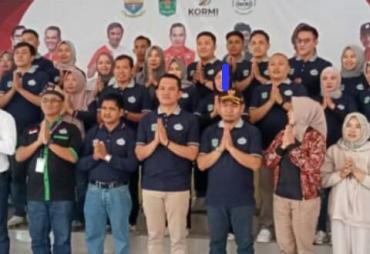 Ketua DPRD Sungai Penuh H. Fajran Hadiri Pelantikan IOSKI