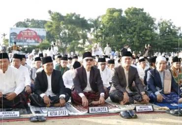 Wako Ahmadi - Wawako Antos Shalat Idul Adha 1444 H Bersama Masyarakat