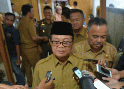 Pelaksana Tugas (Plt) Gubernur Jambi, Dr.Drs.H.Fachrori Umar,M.Hum.