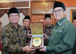 Pelantikan dan Pengukuhan Pengurus Wilayah Ikatan Sarjana Nahdlatul Ulama (PW ISNU) Provinsi Jambi Masa Bhakti 2018-2023 berlangsung di Rumah Dinas Gubernur Jambi.