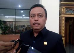 Ketua DPRD Provinsi Jambi, Cornelis Buston.