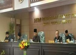 Penyampaian Pengantar Ranperda APBD Tahun 2020 Oleh Wako AJB