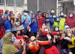 Emak-emak Desa Gedang Kompak Dukung Pasangan Fikar-Yos