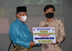 uang pembinaan 