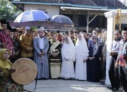 Wako Ahmadi Dinobatkan Sebagai Depati Batuah Pagar Negeri