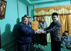 “Tidak lupa kami berikan apresiasi yang setinggi-tingginya kepada seluruh insan Pers yang telah membantu mempublikasikan acara open donasi. Semoga ketulusan ini dapat memberikan kesembuhan bagi Pak Rusdi serta insan Pers selalu diberikan perlindungan oleh Allah SWT. Amin ya robbalalamin,” tutupnya.