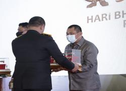 Bupati Kabupaten Bungo H. Mashuri menghadiri syukuran HUT Bhayangkara   ke 76 di Sekolah Polisi Negara Polda (SPN) Jambi Pondok Meja, Kecamatan   Mestong, Kabupaten Muaro Jambi, Selasa (05/07).
