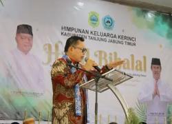 Wako Ahmadi Hadiri Halal Bi Halal HKK Tanjabtim, Pererat Silahturahmi Sesama Keluarga Kerinci