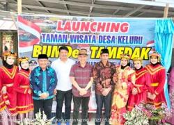Bupati Kerinci Adirozal Resmikan BUMDes Desa Keluru Kecamatan Keliling Danau
