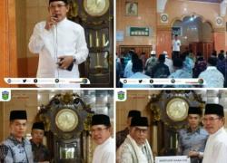Wako Ahmadi Tunaikan Sholat Jum'at Bersama Warga di Masjid Nurul Iman
