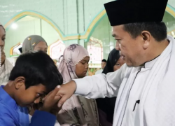 Memotivasi Anak Muda Mencintai Masjid, Gubernur Jambi Al Haris Lakukan Safari Subuh